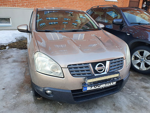 Nissan qashqai (3 foto / 5)