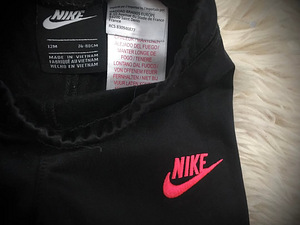 Новый костюм для девочки Nike 74-80. (3 фото из 3)
