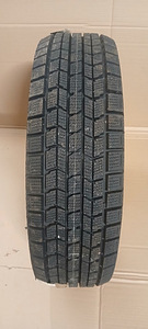 Зимние шины Dunlop 185/70R14 (1 фото из 6)