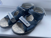 Новые кожаные сандалии Kotofey размер 37
