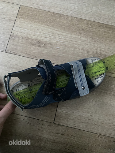 Новые кожаные сандалии Kotofey размер 37 (фото #3)