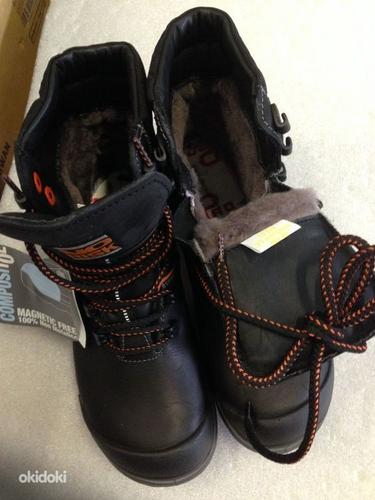 Новые зимние ботинки с защитным носком р.41. (фото #3)
