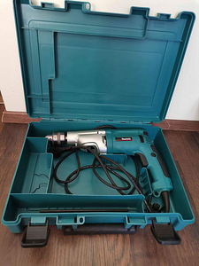M: Makita lööktrell HP2070 (1 foto / 2)