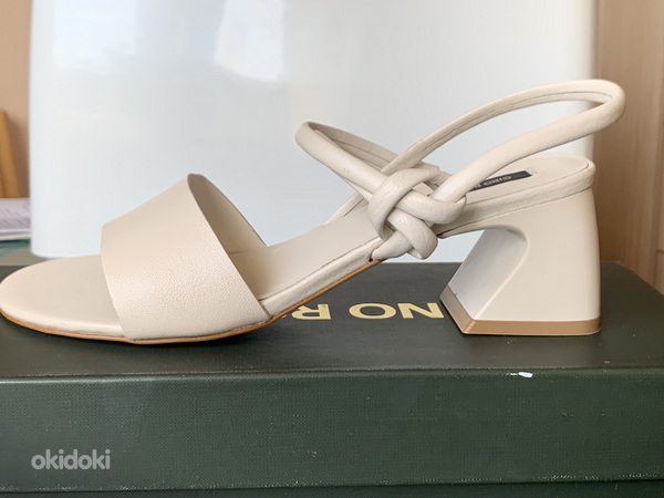 Uued ehtne nahk sandaalid GINO ROSSI s.38