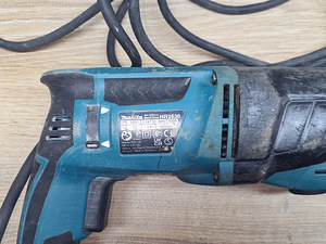 PUURVASAR MAKITA HR2630 (1 foto / 4)