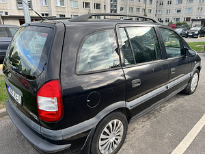 Opel Zafira 2003 1.6 (2 foto / 5)