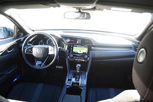 Honda Civic Elegance Navi Sensing 1.0 Turbo 93kW (9 foto / 15)
