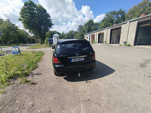 Mercedes-Benz R320 (5 foto / 8)