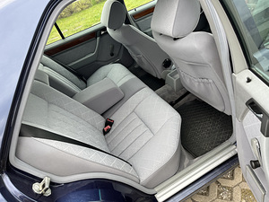 Mercedes E200 1995 автомат 100т км (6 фото из 13)