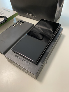 Samsung Galaxy S22 Ultra 256GB (2 foto / 4)