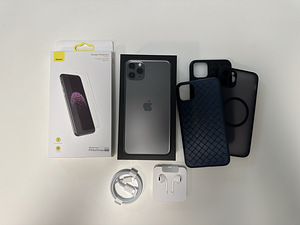 iPhone 11 Pro Max 64GB Space Gray (2 foto / 4)