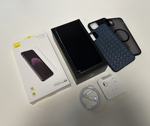 iPhone 11 Pro Max 64GB Space Gray (3 foto / 4)