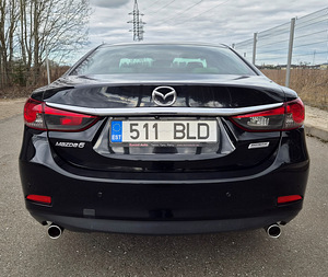Mazda 6 SkyActiv-G Luxury i-ELOOP 2.5 141kW (8 foto / 15)