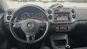 Volkswagen Tiguan Track & Field 1.4 R4 16V 110kW (11 foto / 13)