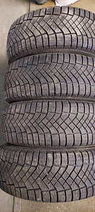 Pirelli ice zero. 205/55/R16 (1 foto / 4)