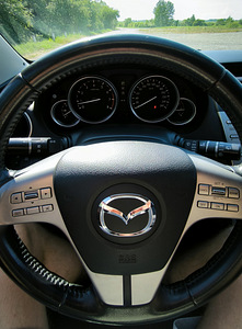 Mazda 6 2009 автомат (9 фото из 14)