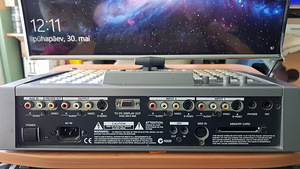 Audio-video/subtiitrite mikser Roland V-5 (3 foto / 3)