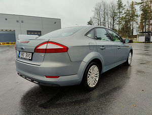 Ford Mondeo GHIA 2.0 96kW (4 foto / 14)