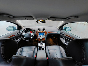 Ford Mondeo GHIA 2.0 96kW (7 foto / 14)