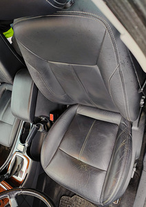 Ford Mondeo GHIA 2.0 96kW (12 foto / 14)