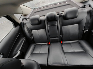 Ford Mondeo GHIA 2.0 96kW (14 foto / 14)