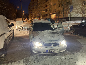 Opel Omega 2.2 (1 foto / 5)