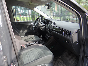 Touran 2017 2.0 TDI 110KW (11 foto / 15)
