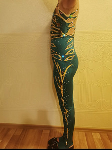 Iluvõimlemistrikoo suurusele 134-140 cm (3 foto / 3)