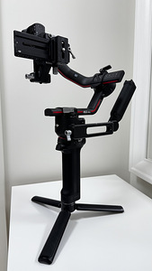 DJI RS 3 PRO + vertical mount (1 foto / 3)