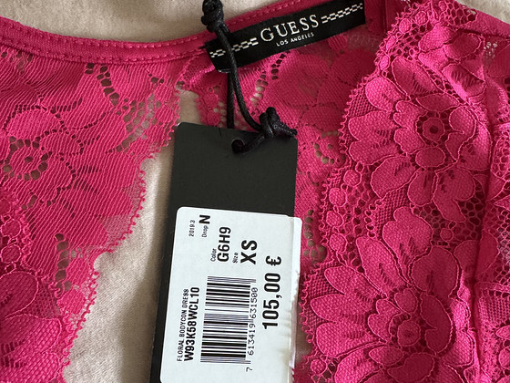 Guess kleit