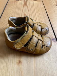Barefoot kingad / sandaalid, 20 (1 foto / 2)