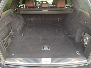 Mercedes-Benz E350 (13 foto / 13)