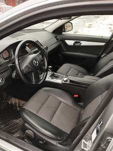 Mercedes-Benz, c200 diisel, autom. 2008a. (9 foto / 13)