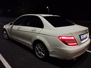 Mercedes Benz c220 125kw (2 фото из 9)