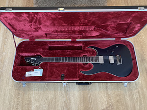 Ibanez RG5121 Prestige (4 foto / 5)