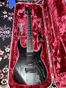 Ibanez Prestige RGR752AHBF (1 foto / 6)