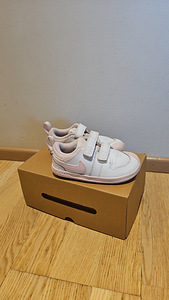 Nike tossud