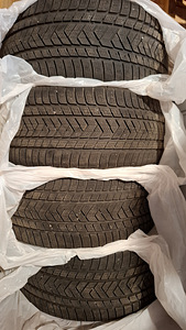 PIRELLI SCORPION WINTER XL 275/35R22 104V (1 foto / 5)