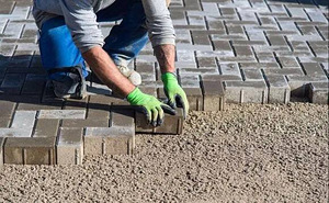 VAJALIK TÖÖLINE KIVIPLAATIDE/PLAATIDE PAIGALDAMISEKS (1 foto / 1)