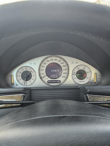 Mercedes-Benz w211 V6 (12 foto / 13)
