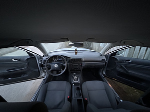 Volkswagen Passat (9 фото из 10)