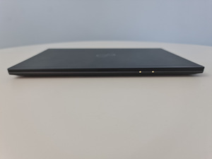 Fujitsu LifeBook U938 (<1kg, intel i5-8250, 20RAM, 256SSD) (8 foto / 9)