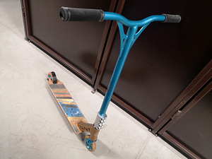 Stunt SKOOTER MAUI (2 foto / 2)