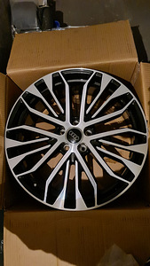 Диски + резина AUDI Original CONTINENTAL (2 фото из 5)
