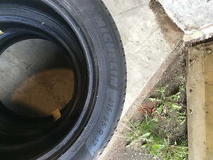 Шины 17” Мишлен 215/55 (3 фото из 3)