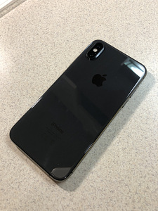 iPhone XS 64 ГБ (6 фото из 7)