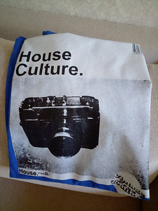Новая футболка HOUSE CULTURE (6 фото из 6)