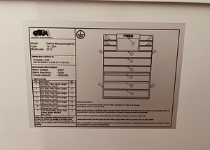 Kaubanduskapp, vitriin korraldaja, parfümeeria stend 1 tk (2 foto / 2)