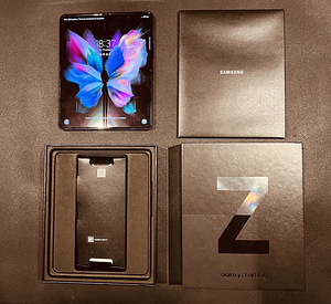 Samsung Galaxy Z Fold3 5G (1 фото из 5)