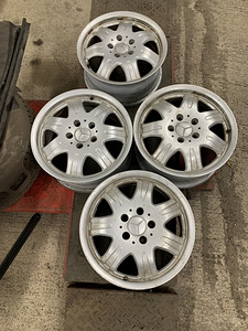 MB R16 Original Valuveljed (1 foto / 3)